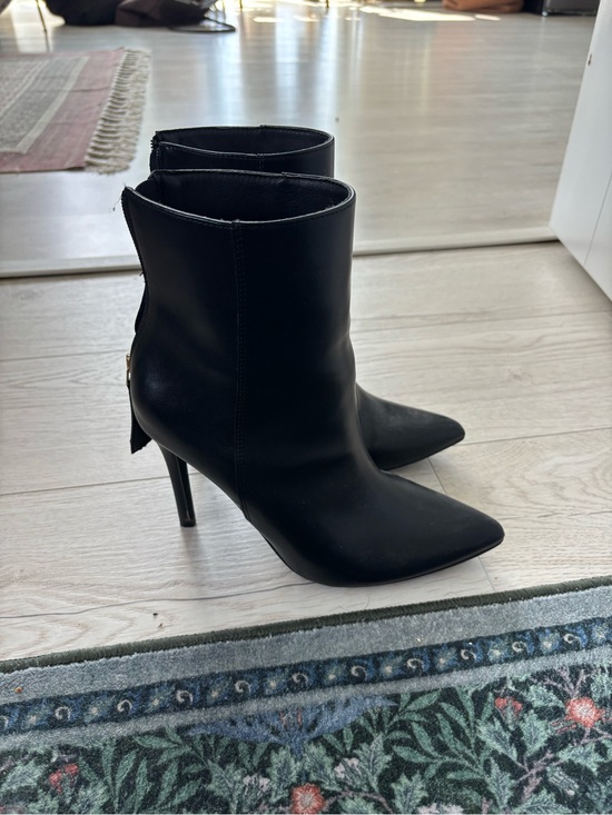 Shoes - Women’s Black Pointed-Toe High Heel Ankle Boots